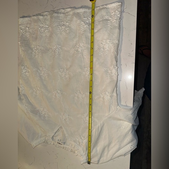 Kindred White Embroidered Eyelet Blouse Half Sleeves Large Petite - Picture 5 of 7